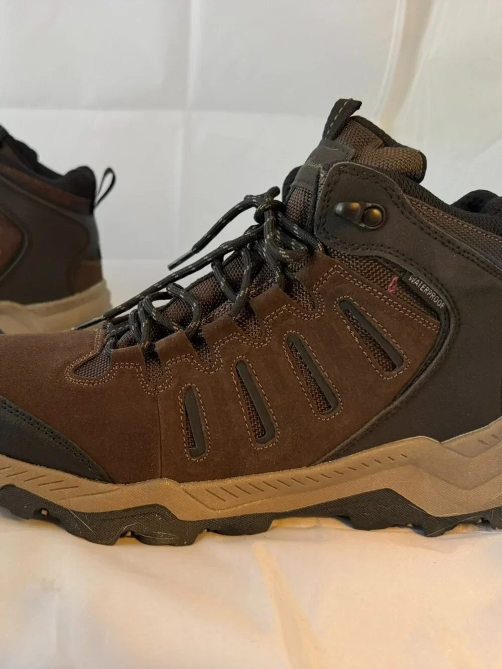 Eddie Bauer Men's Crowden Waterproof Outdoor Boot, Dark Brown, Size 9.5  NIB